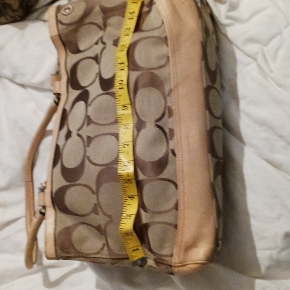 Signature C handbag coach - Picture 9 of 11